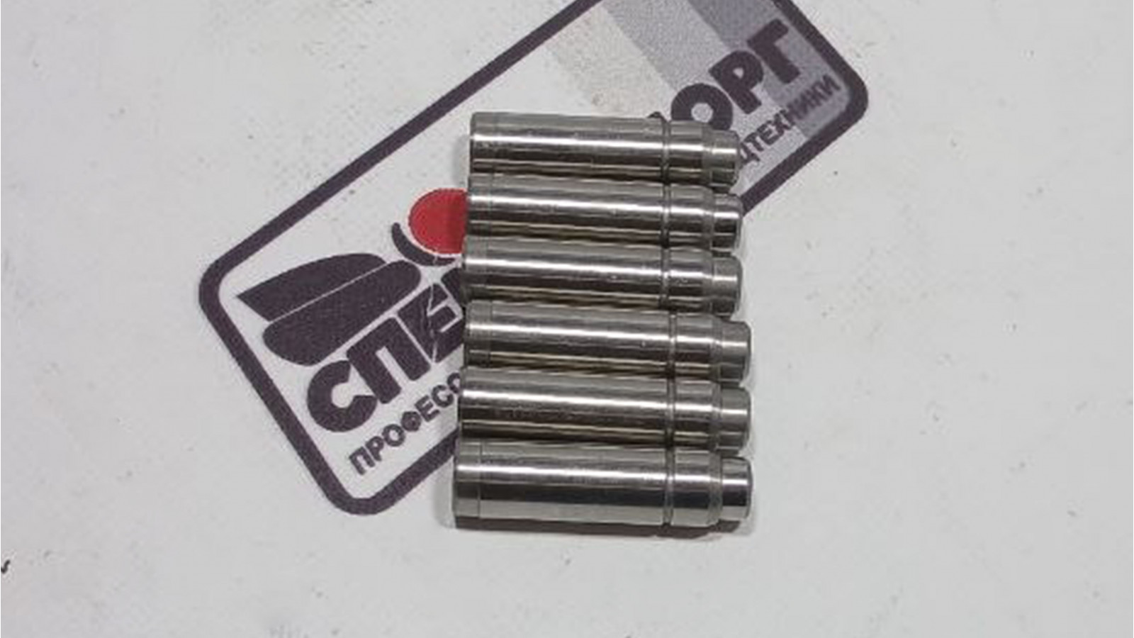 Направляющая клапана Deutz BF6L913 04235374 Направляющая клапана Deutz BF6L913 04235374