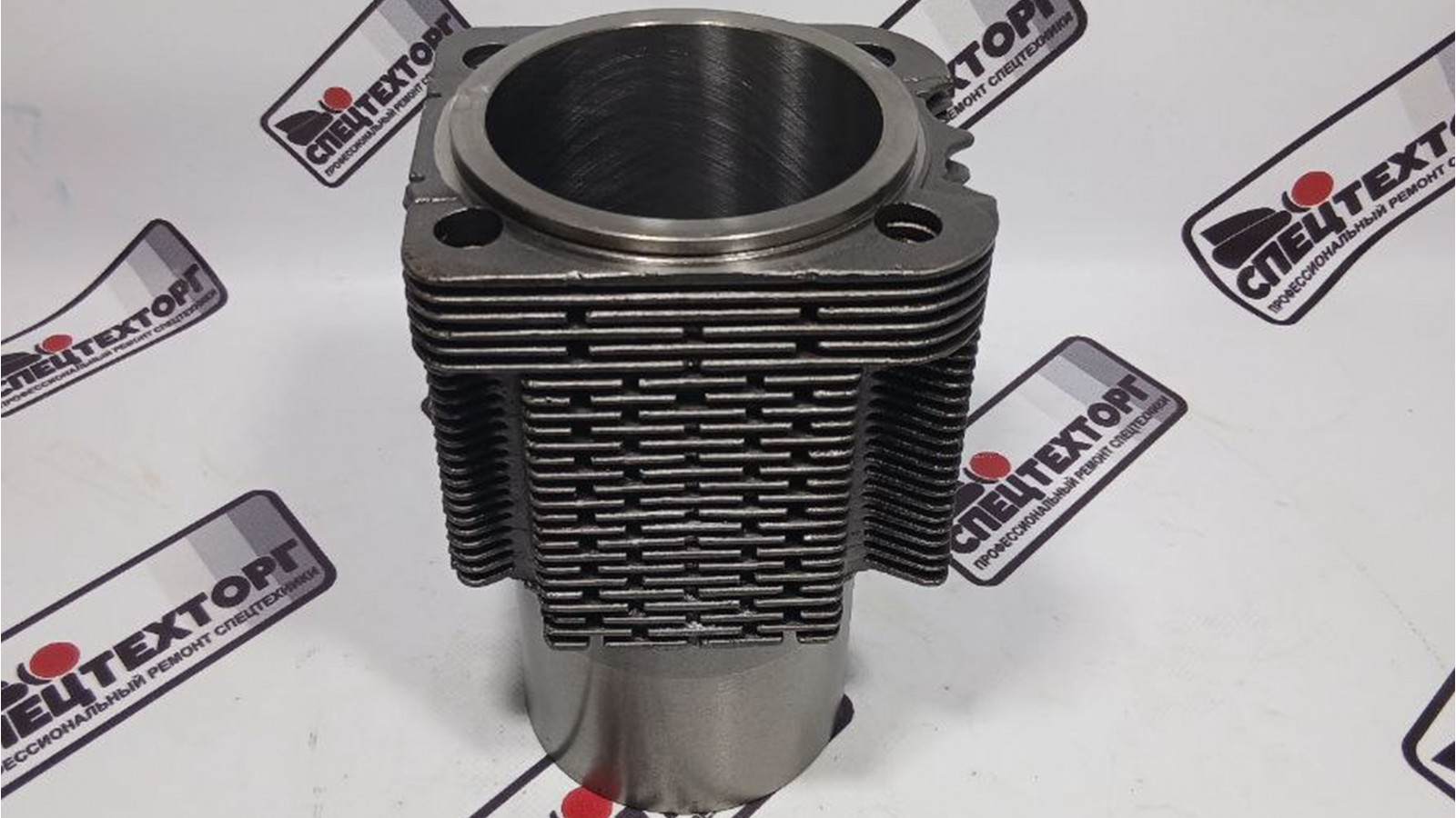 Гильза DEUTZ F6L912 04231510 Гильза DEUTZ F6L912 04231510