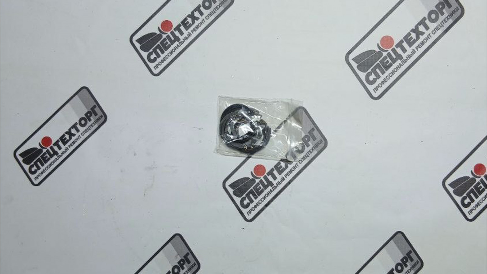 Кольцо стопорное пальца поршневого Yuchai YC6B125 Q43038 Кольцо стопорное пальца поршневого Yuchai YC6B125 Q43038